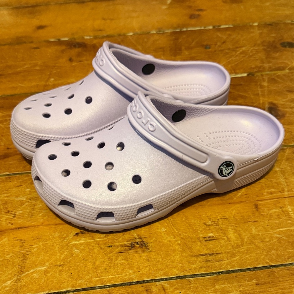 CROCS Women's Light Purple Sandals